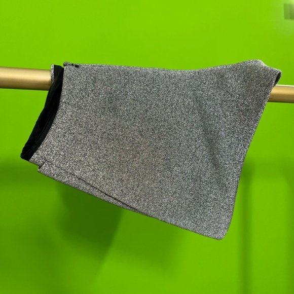 Shorts - Picture 3 of 5